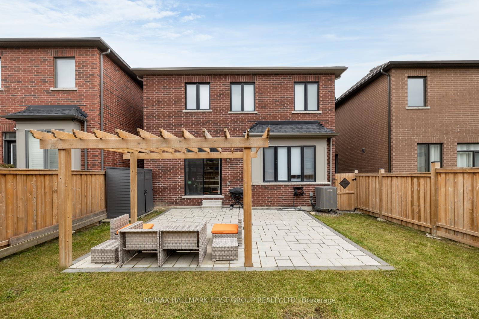 Photo 45 of 20 Auckland Drive, Whitby, Rural Whitby — HOMEH