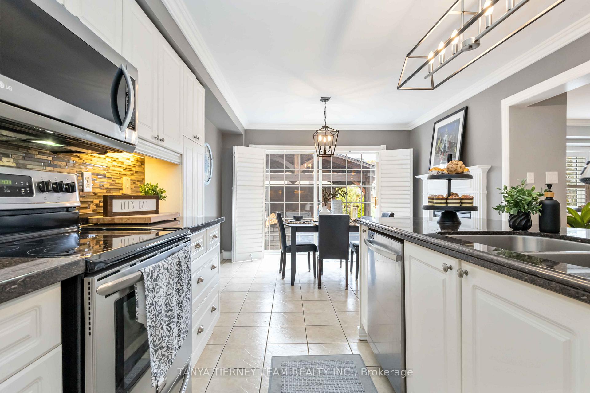 Photo 17 of 11 Claridge Crescent, Whitby, Taunton North — HOMEH