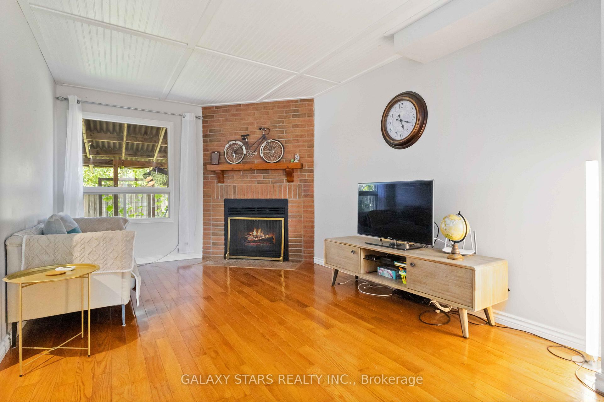 Photo 17 of 119 Sullivan Drive, Ajax, Central — HOMEH