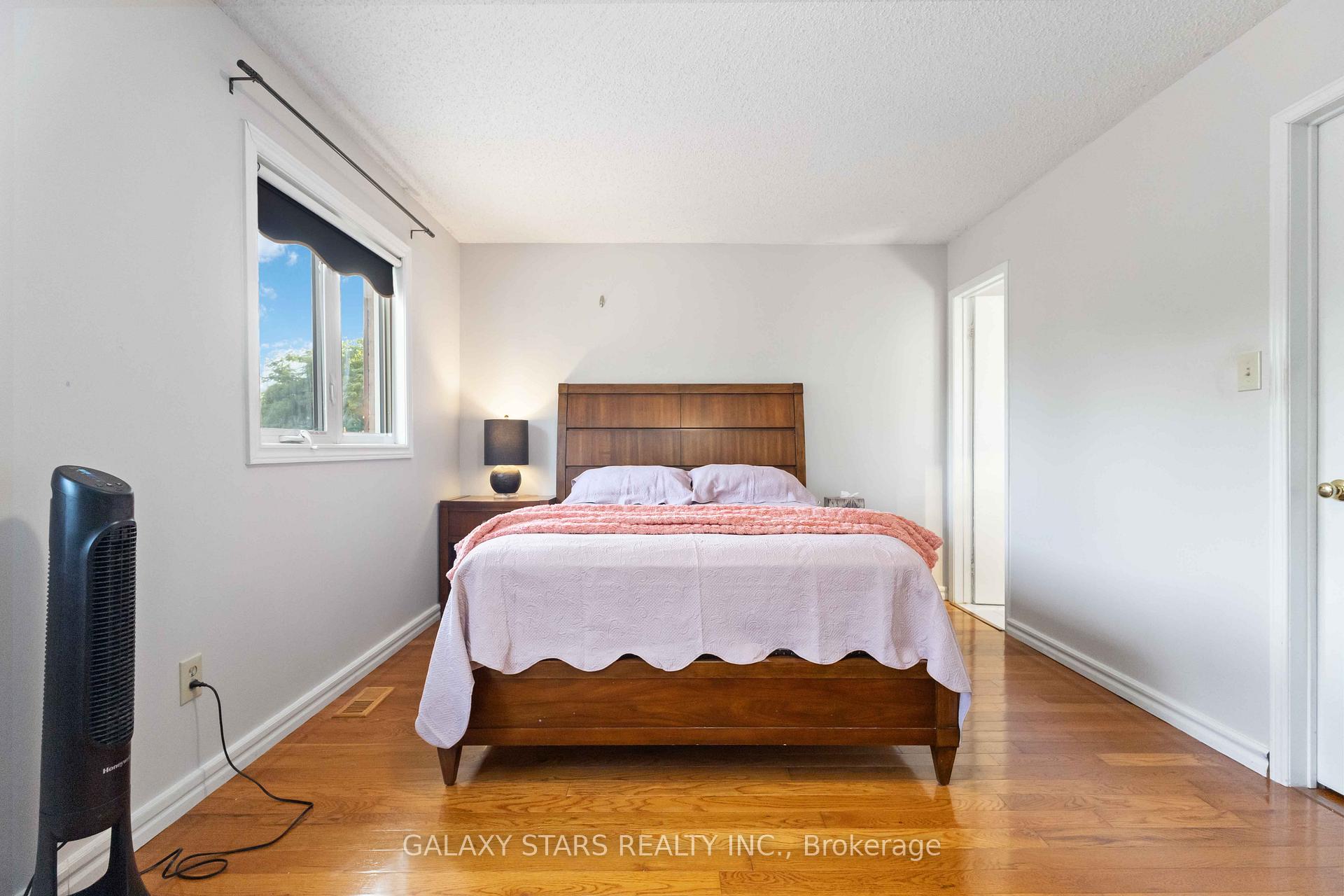 Photo 28 of 119 Sullivan Drive, Ajax, Central — HOMEH