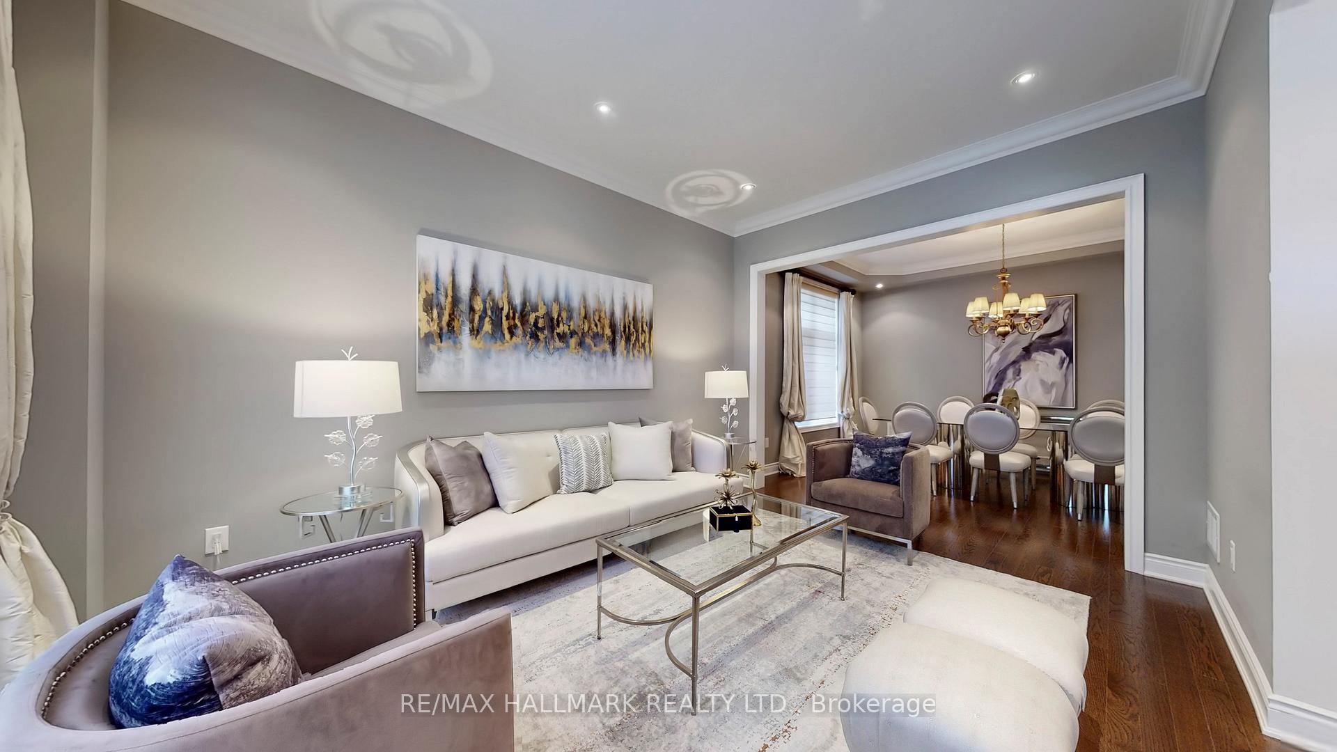 Photo 6 of 126 Sir Stevens Drive, Vaughan, Patterson — HOMEH