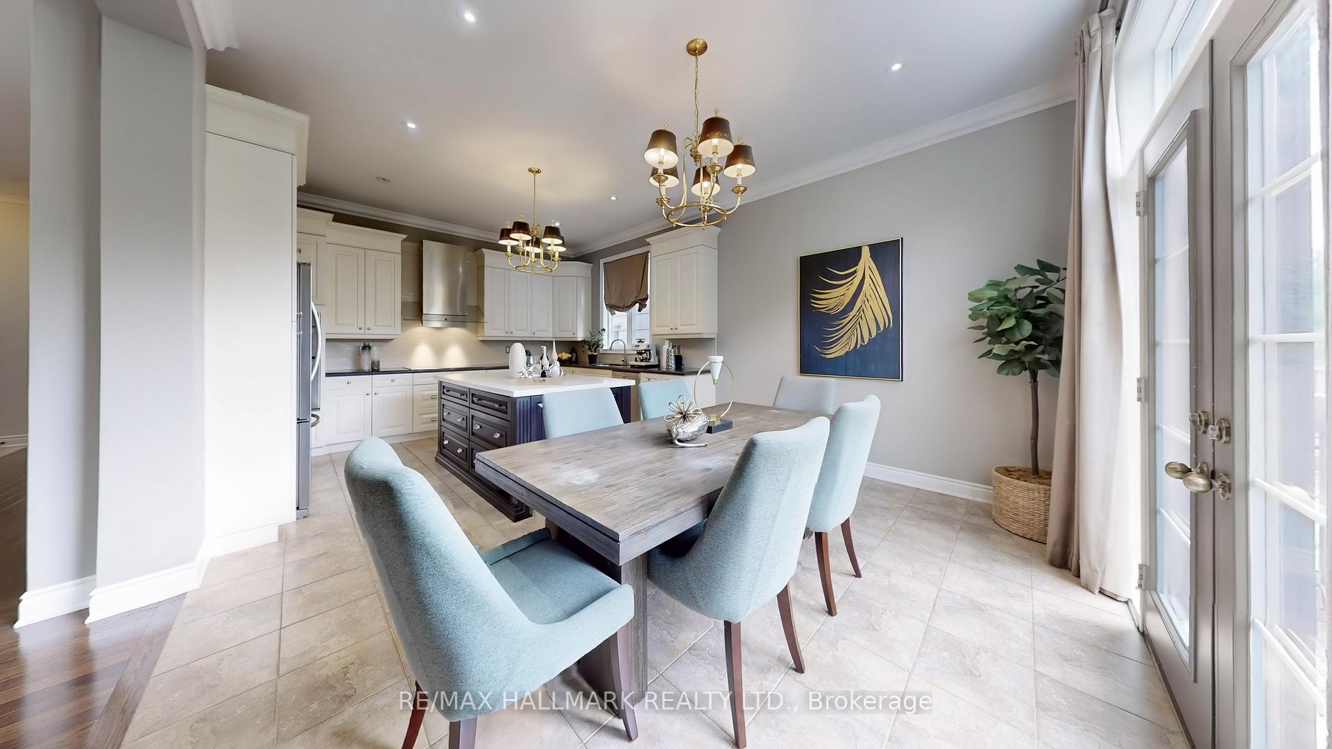 Photo 21 of 126 Sir Stevens Drive, Vaughan, Patterson — HOMEH
