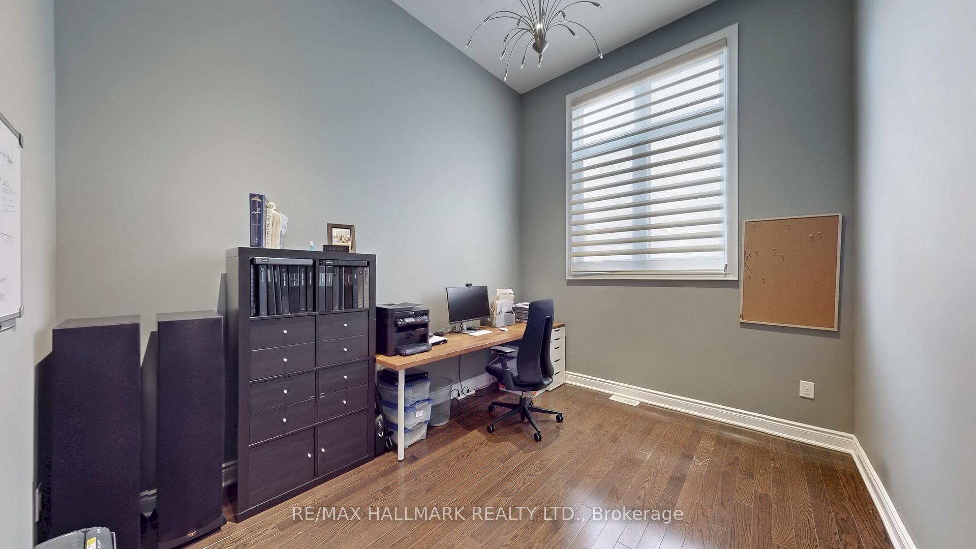 Photo 31 of 126 Sir Stevens Drive, Vaughan, Patterson — HOMEH