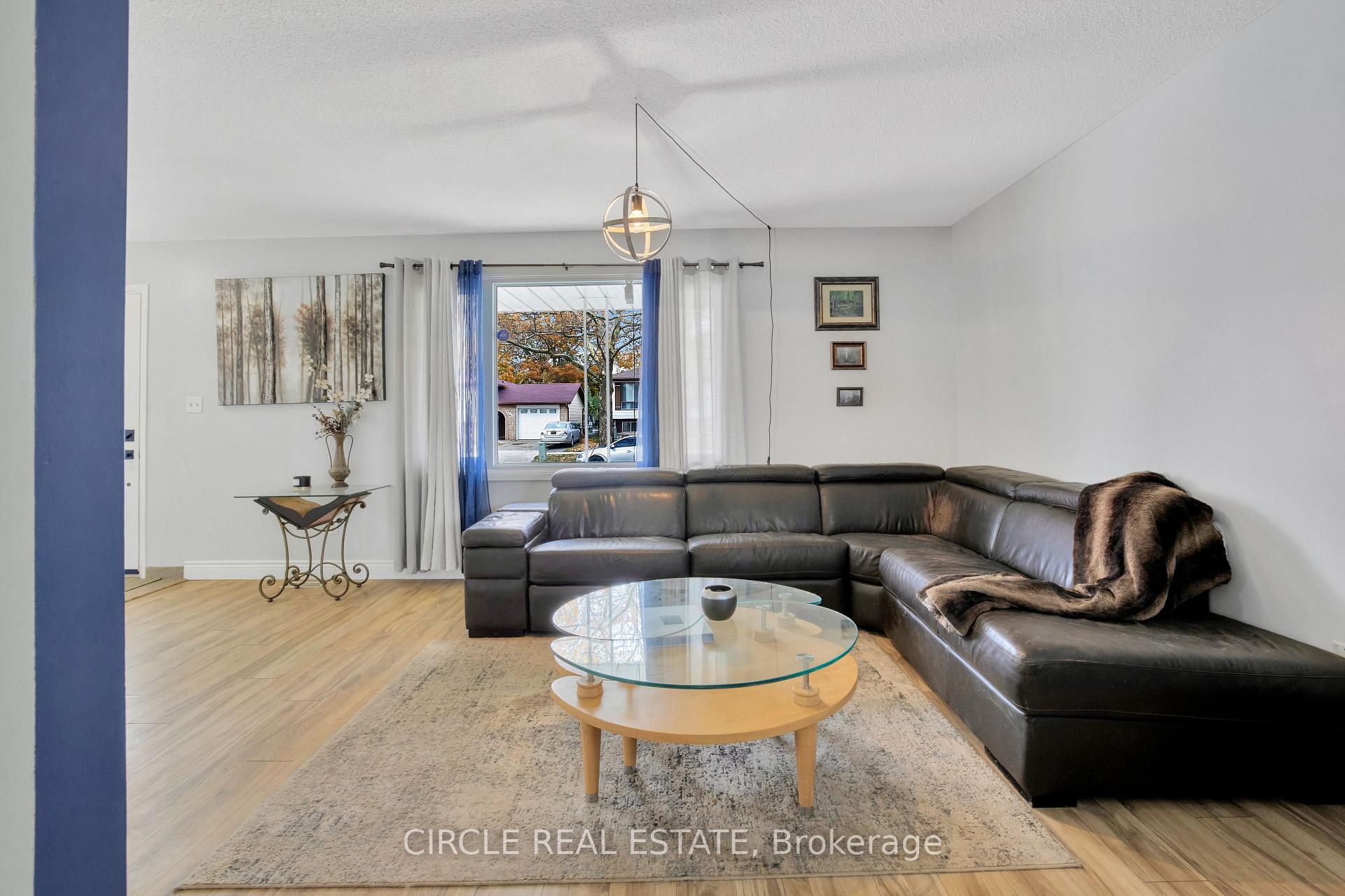 Photo 10 of 3691 Wildwood Drive, Windsor — HOMEH