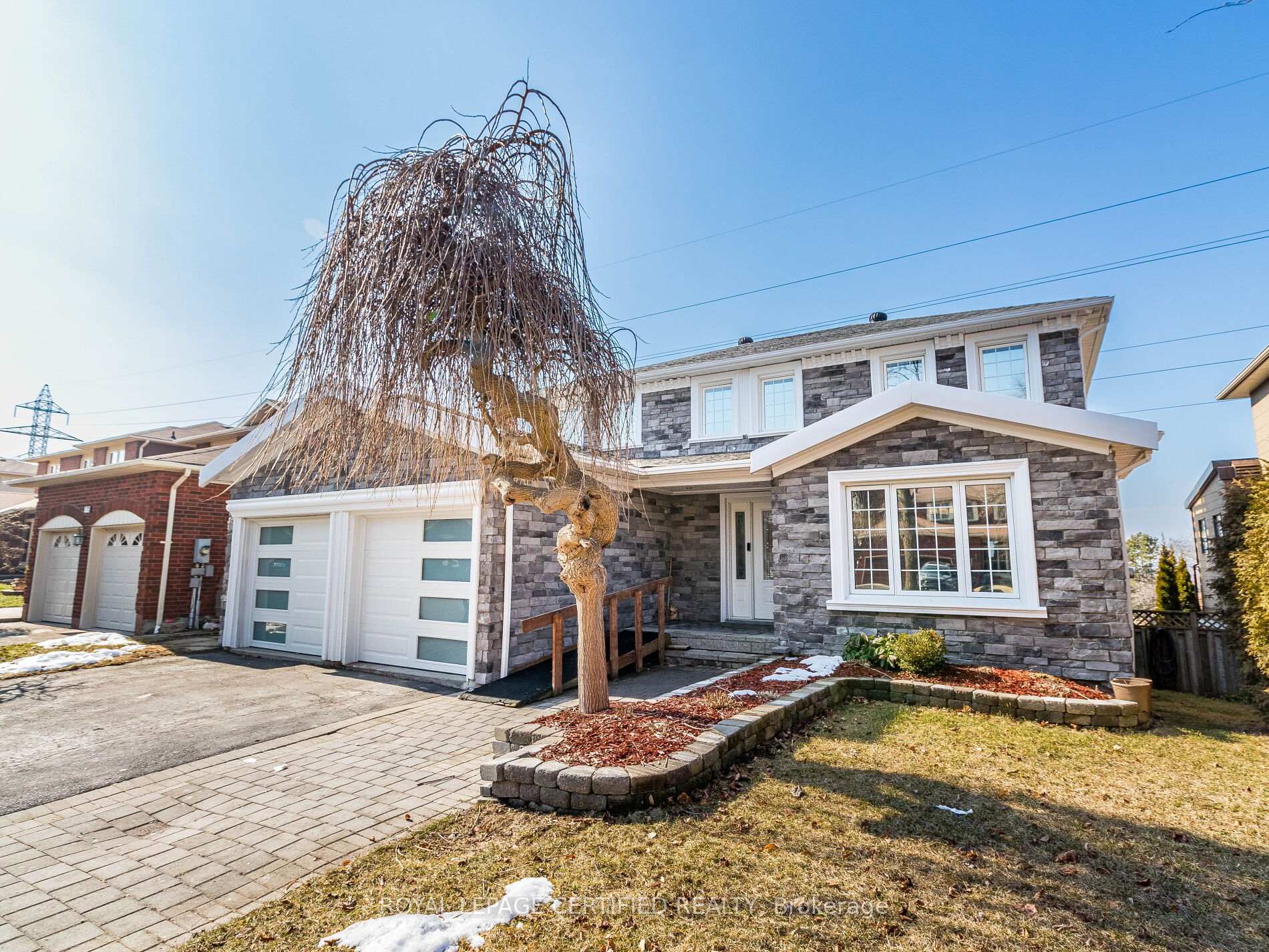 Photo 2 of 172 Melissa Crescent, Whitby, Blue Grass Meadows — HOMEH
