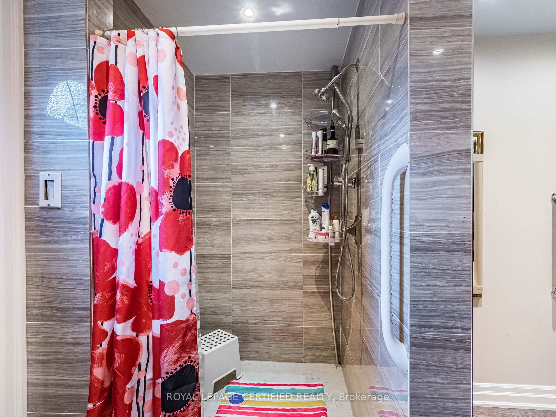 Photo 24 of 172 Melissa Crescent, Whitby, Blue Grass Meadows — HOMEH
