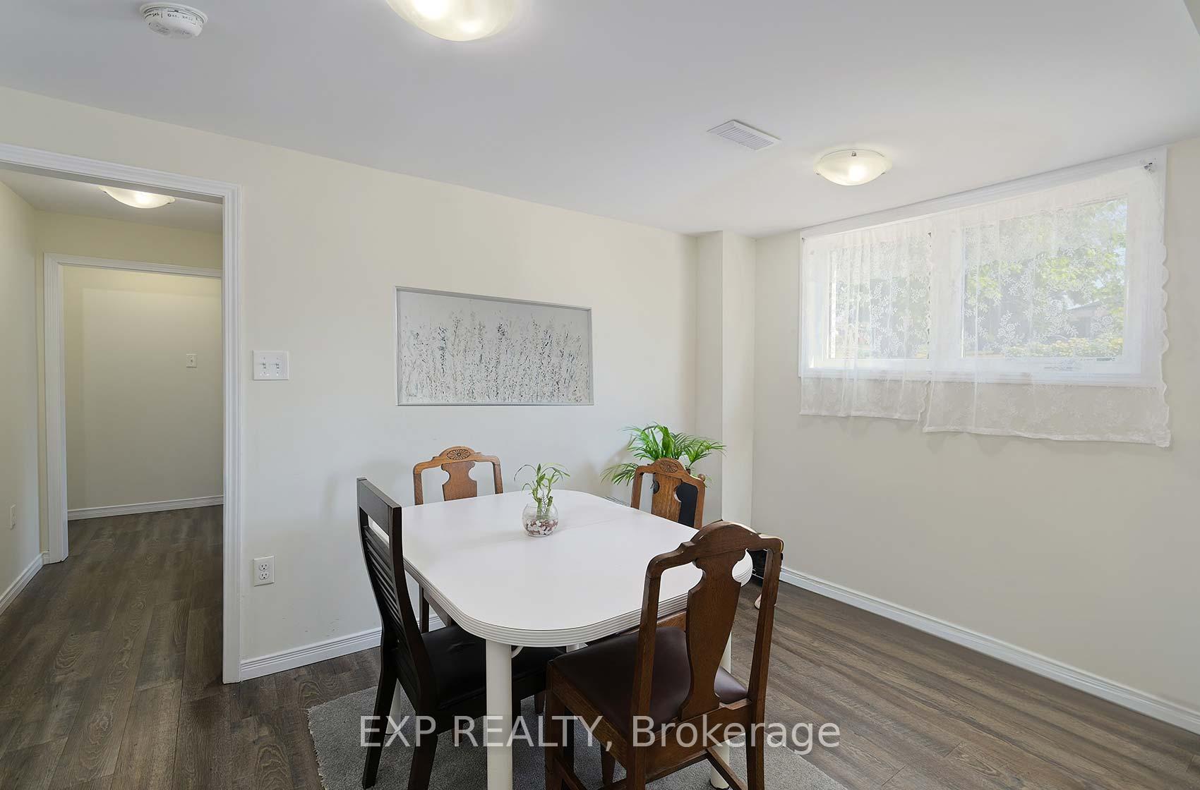 Photo 9 of 2 Roslyn Road, Barrie, Wellington — HOMEH