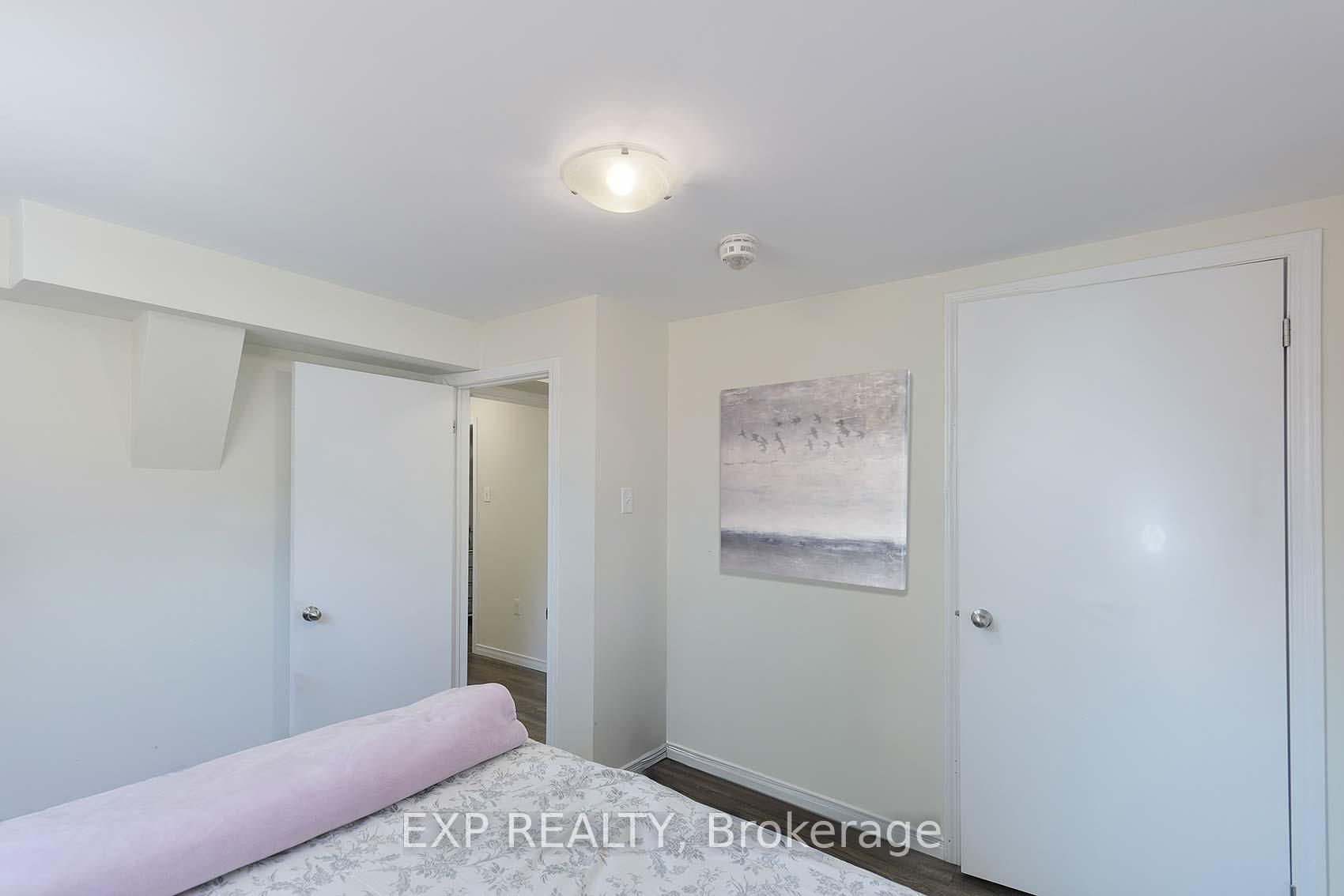 Photo 12 of 2 Roslyn Road, Barrie, Wellington — HOMEH