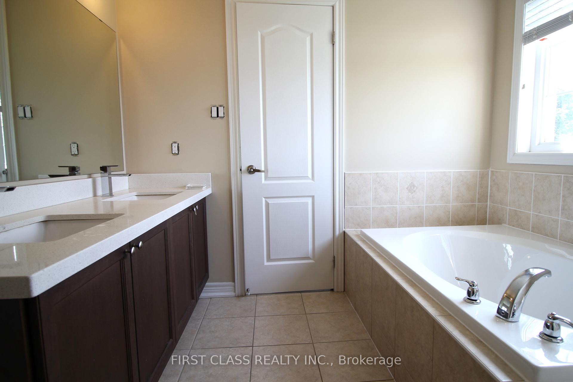Photo 19 of 63 Promenade Drive, Whitby, Taunton North — HOMEH