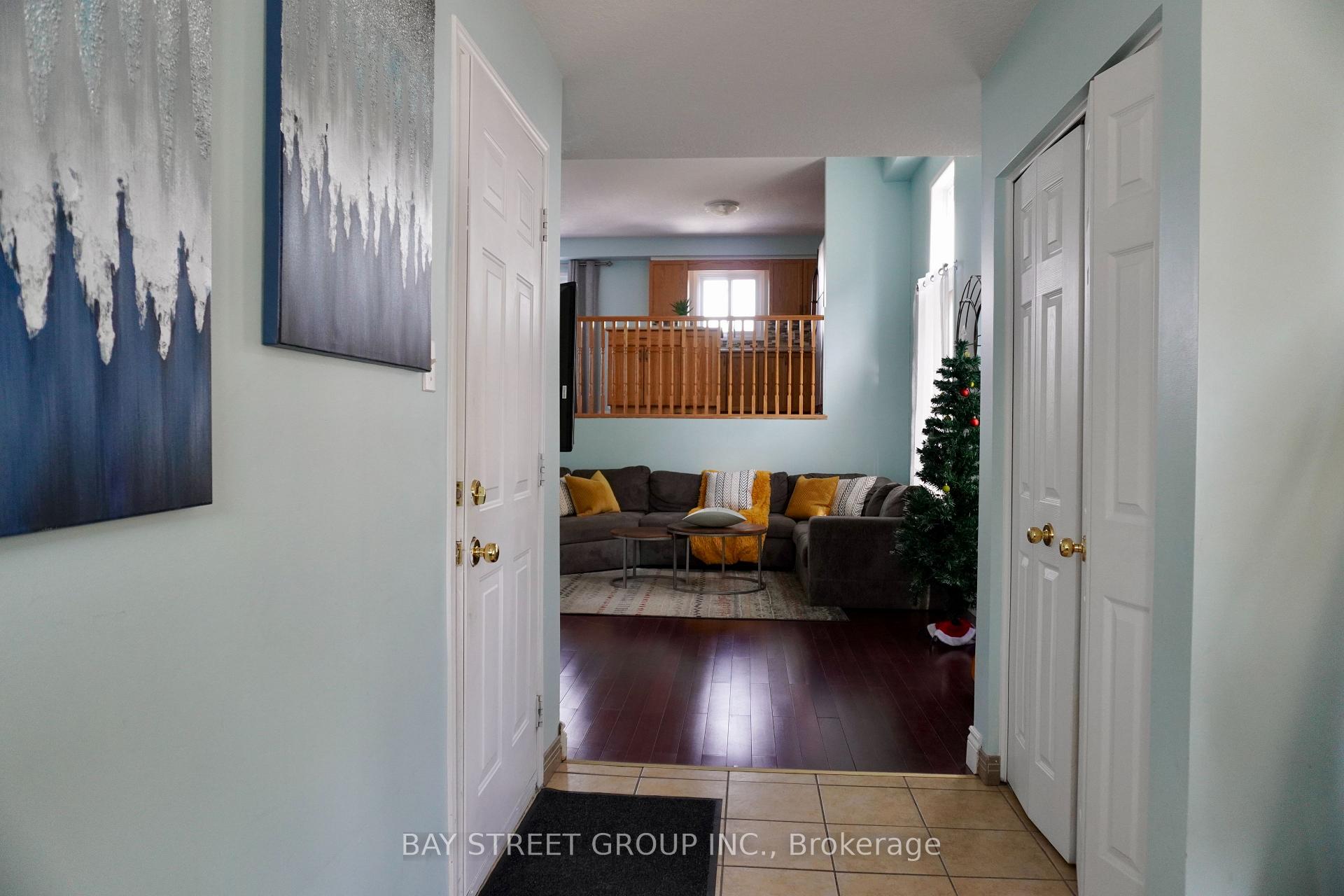 Photo 4 of 702 Wild Ginger Avenue, Waterloo — HOMEH