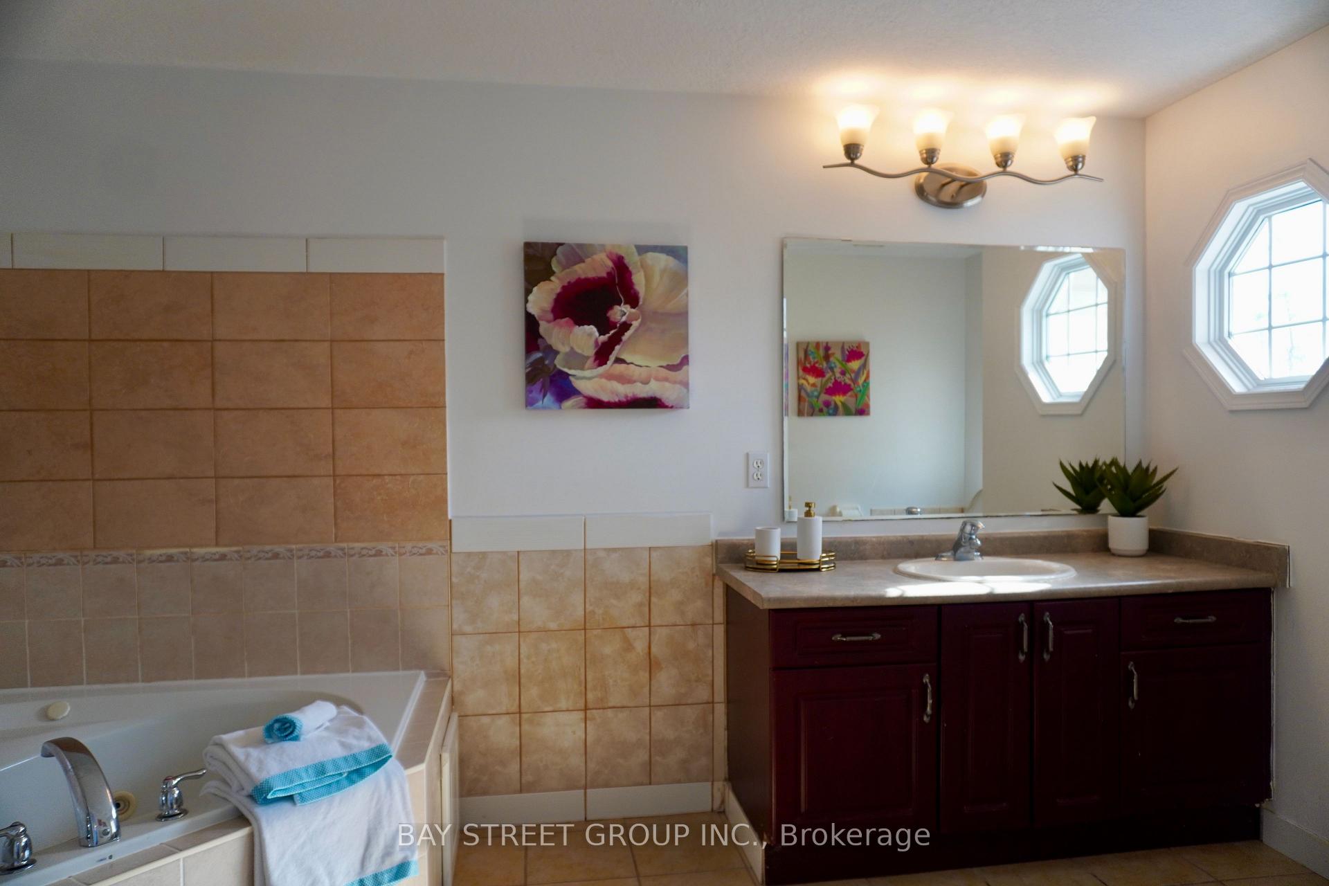 Photo 18 of 702 Wild Ginger Avenue, Waterloo — HOMEH