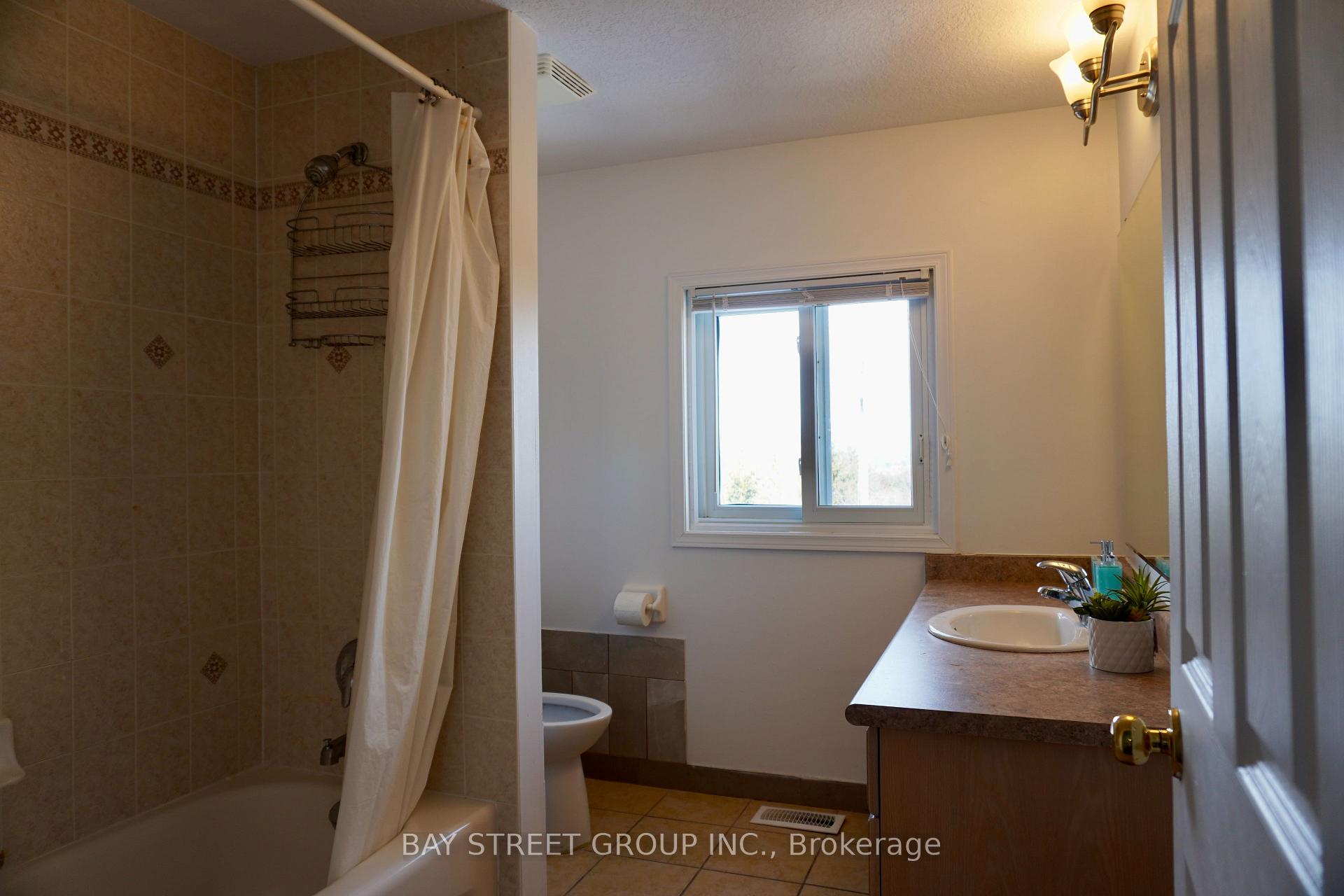 Photo 25 of 702 Wild Ginger Avenue, Waterloo — HOMEH
