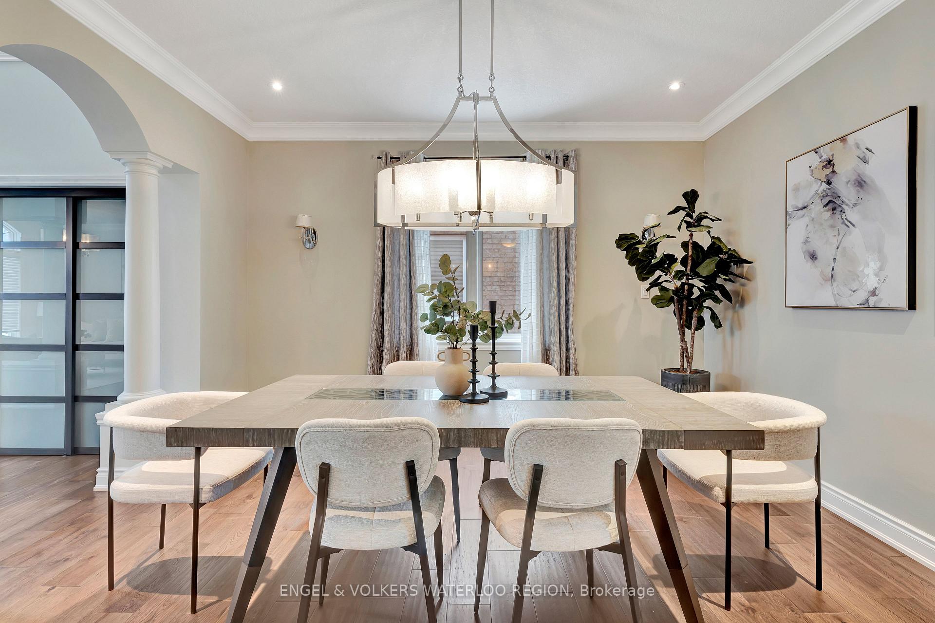 Photo 5 of 715 Cedar Bend Drive, Waterloo — HOMEH