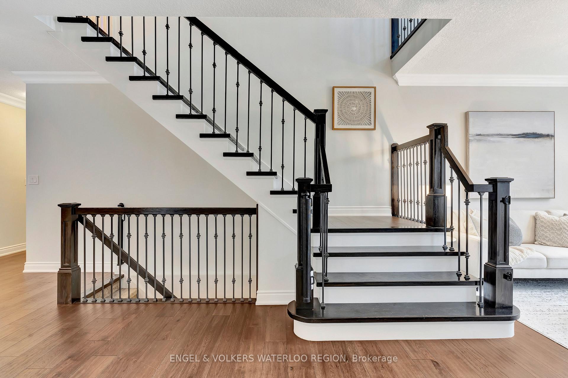 Photo 12 of 715 Cedar Bend Drive, Waterloo — HOMEH