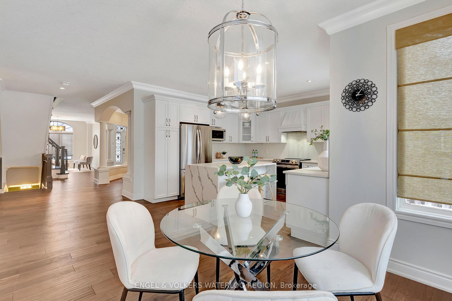 Photo 18 of 715 Cedar Bend Drive, Waterloo — HOMEH