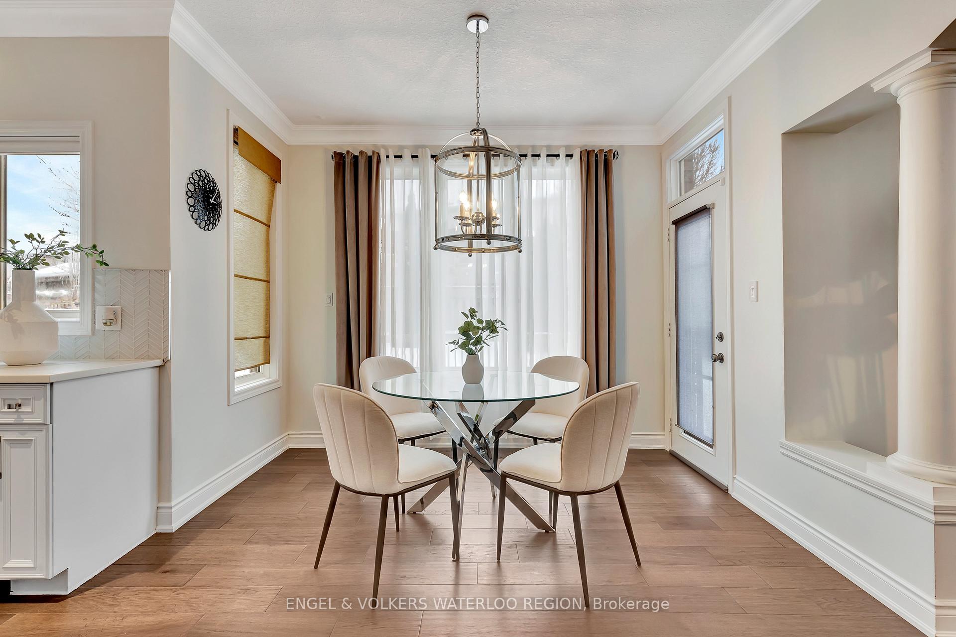 Photo 19 of 715 Cedar Bend Drive, Waterloo — HOMEH