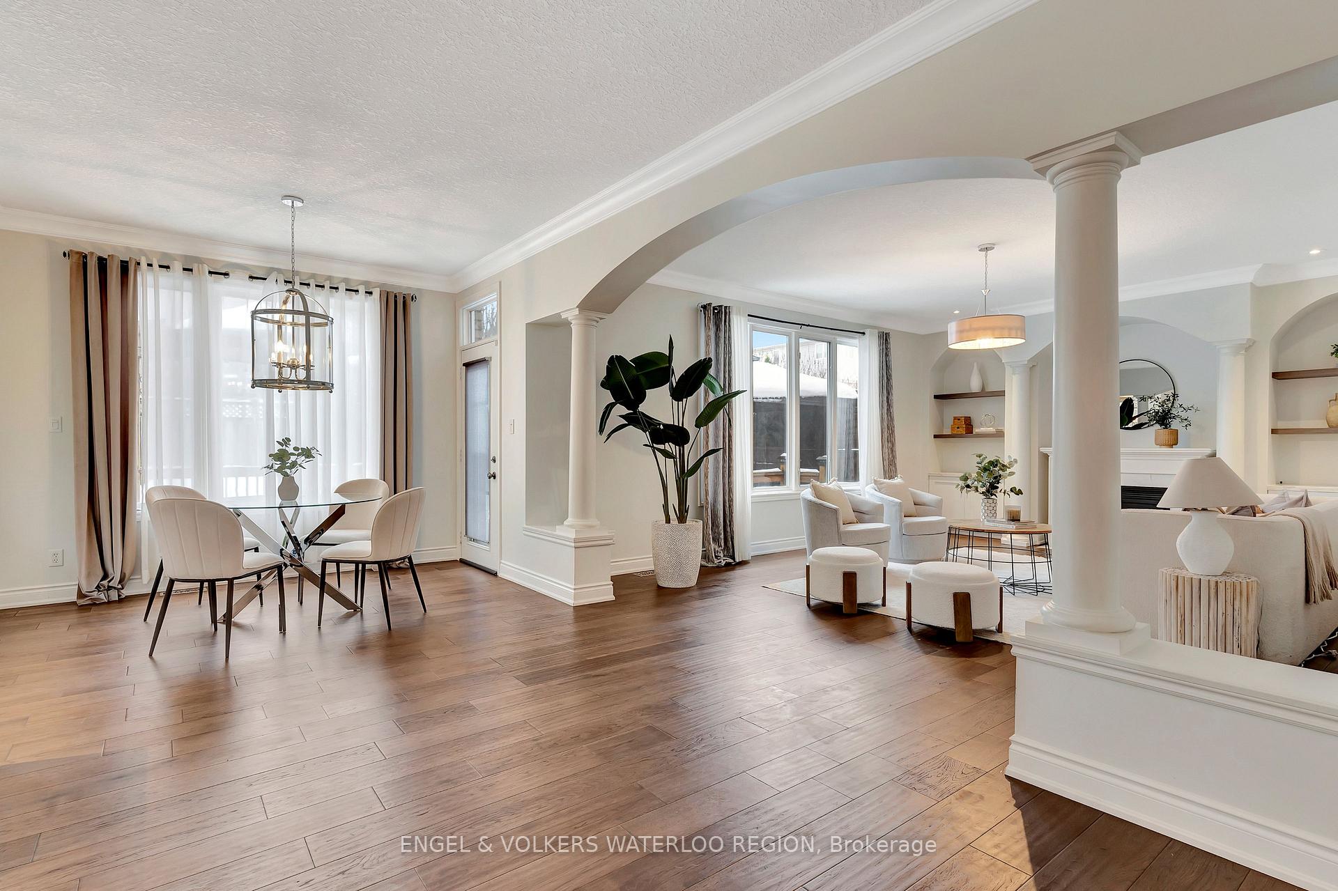 Photo 21 of 715 Cedar Bend Drive, Waterloo — HOMEH