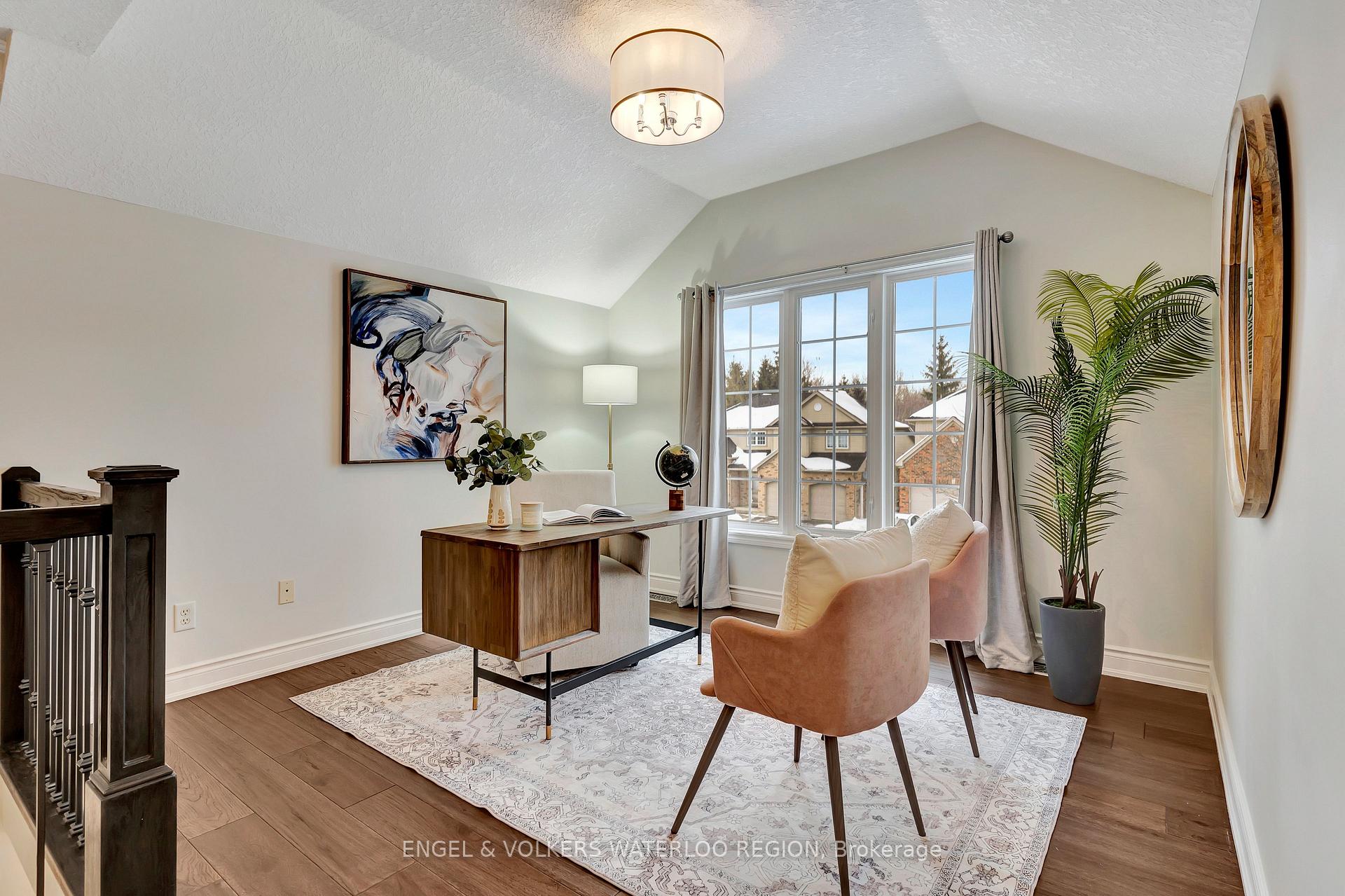 Photo 29 of 715 Cedar Bend Drive, Waterloo — HOMEH
