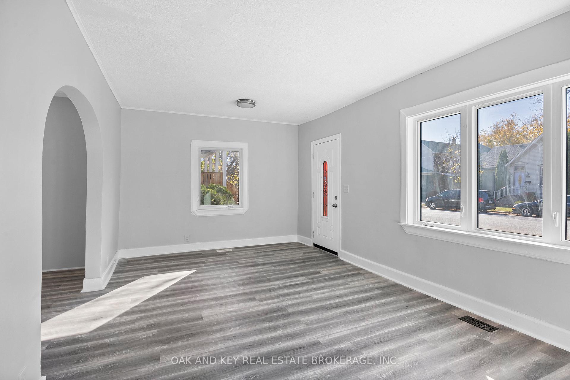 Photo 4 of 1246 Monmouth Road, Windsor — HOMEH