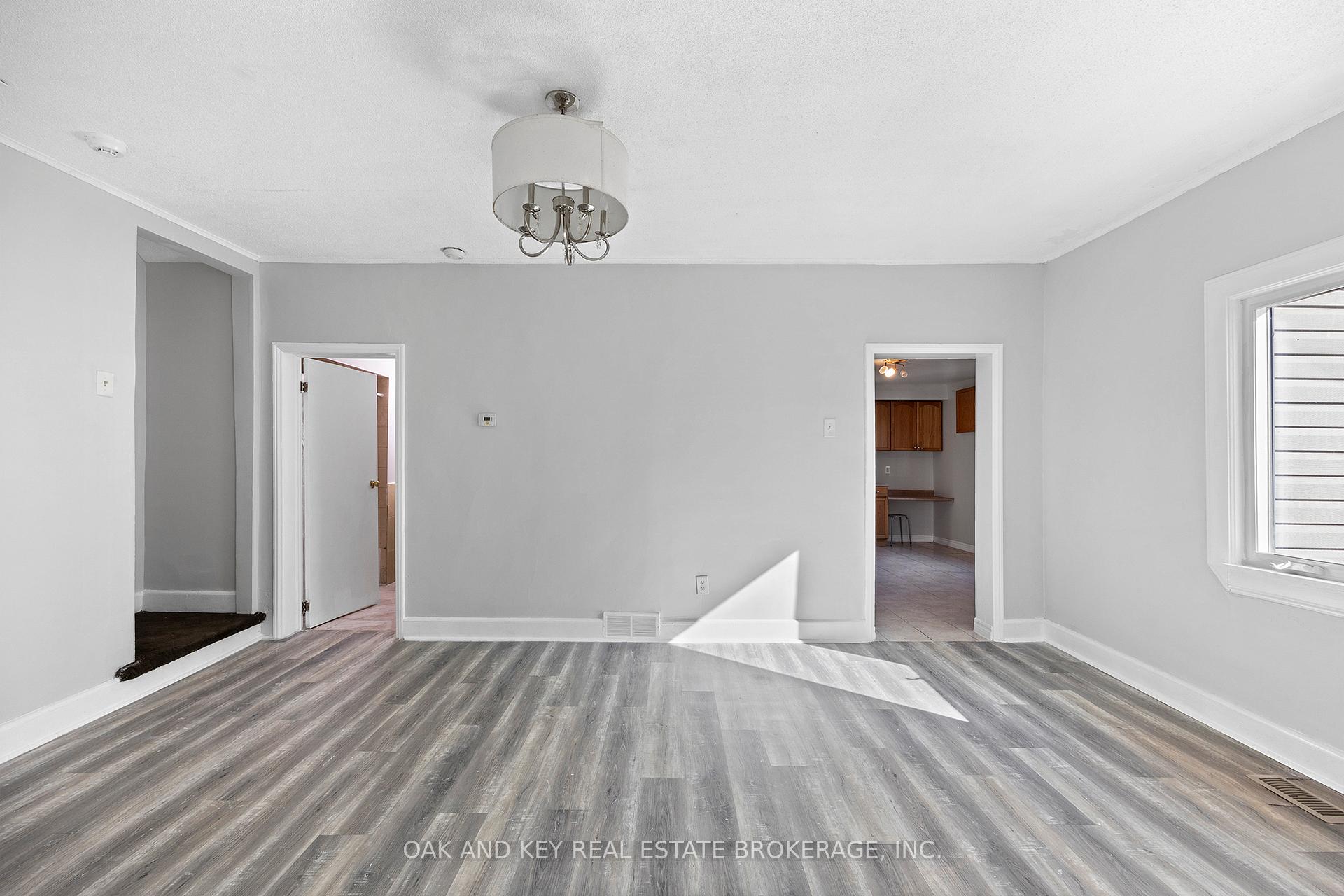 Photo 6 of 1246 Monmouth Road, Windsor — HOMEH