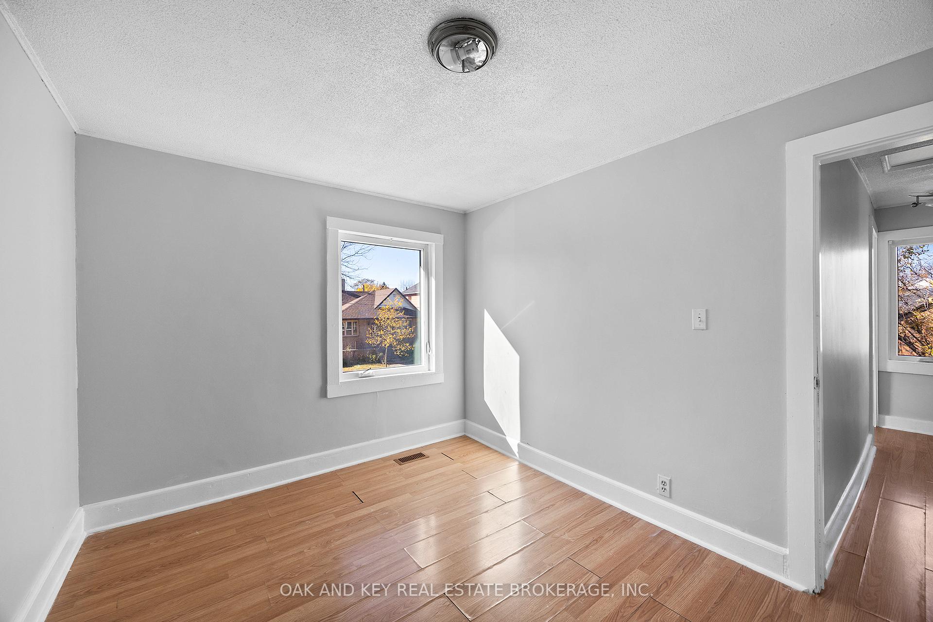 Photo 17 of 1246 Monmouth Road, Windsor — HOMEH