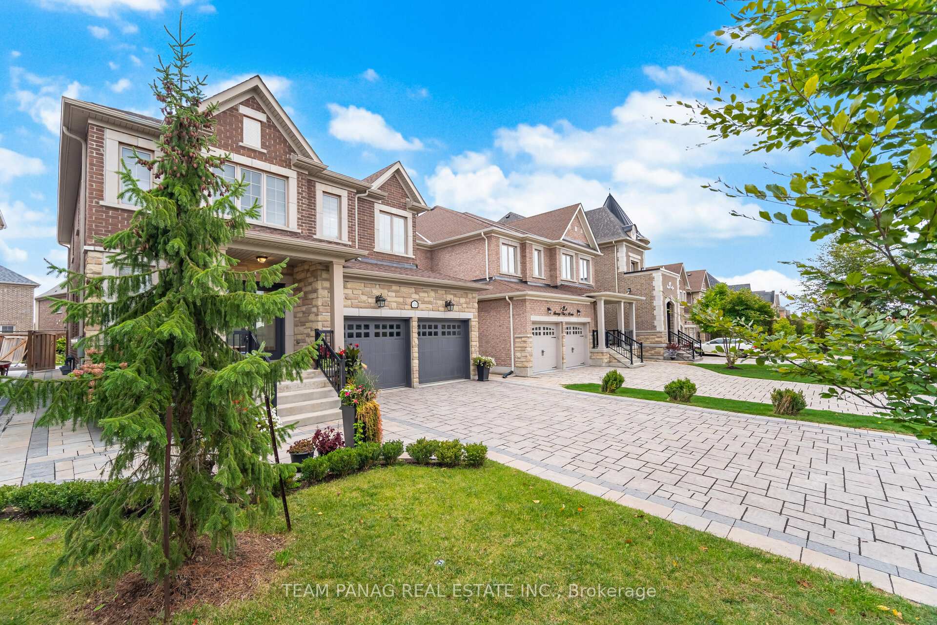 Photo 3 of 130 Torrey Pines Road, Vaughan, Kleinburg — HOMEH