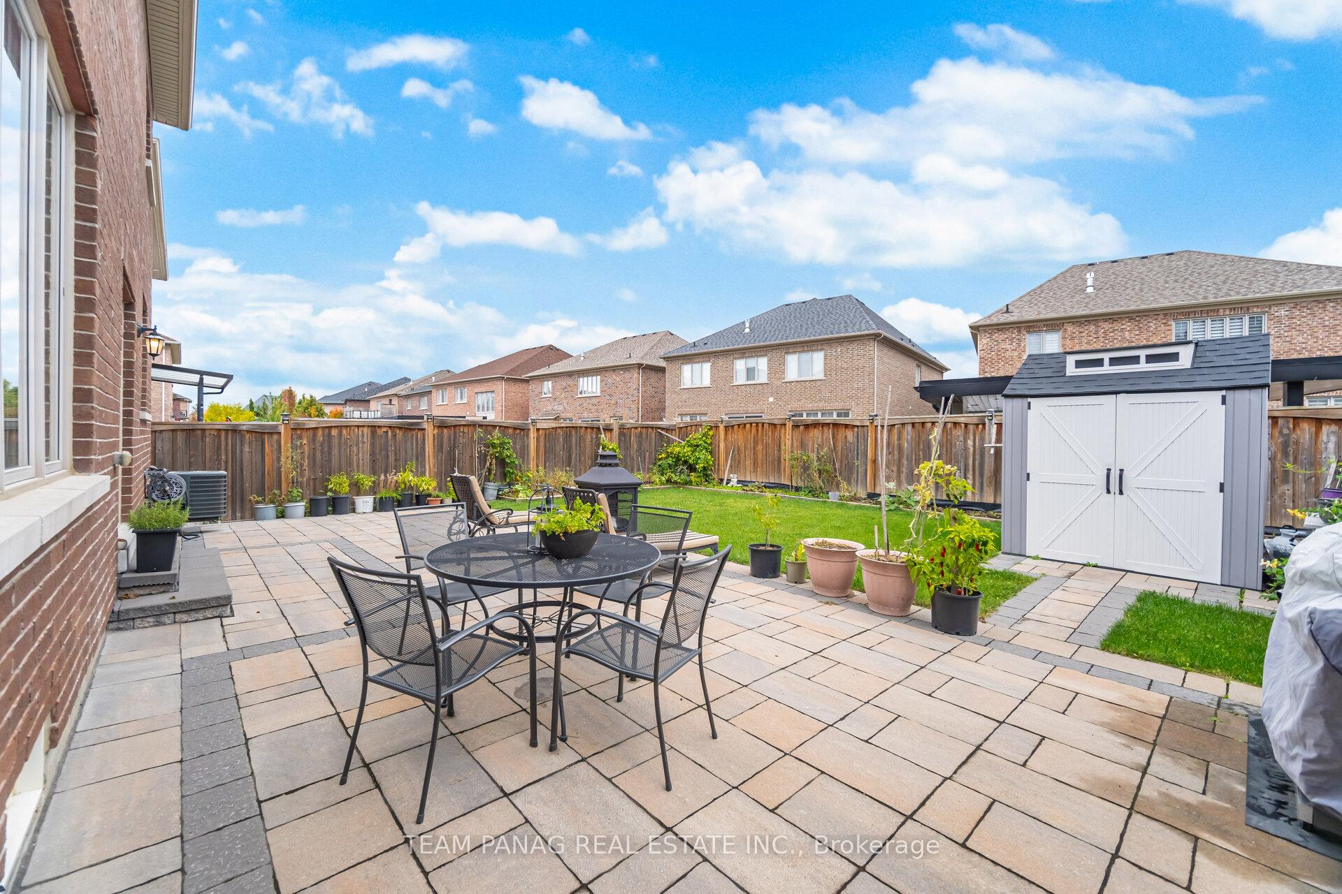 Photo 20 of 130 Torrey Pines Road, Vaughan, Kleinburg — HOMEH