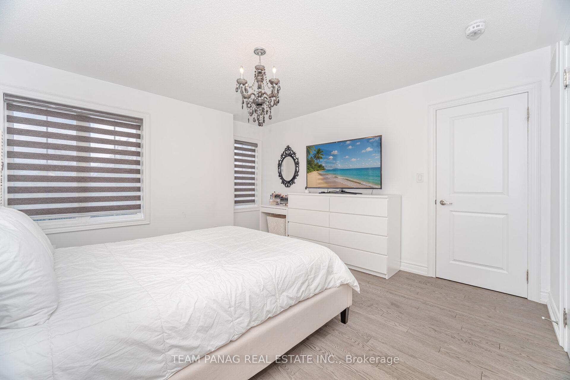 Photo 22 of 130 Torrey Pines Road, Vaughan, Kleinburg — HOMEH