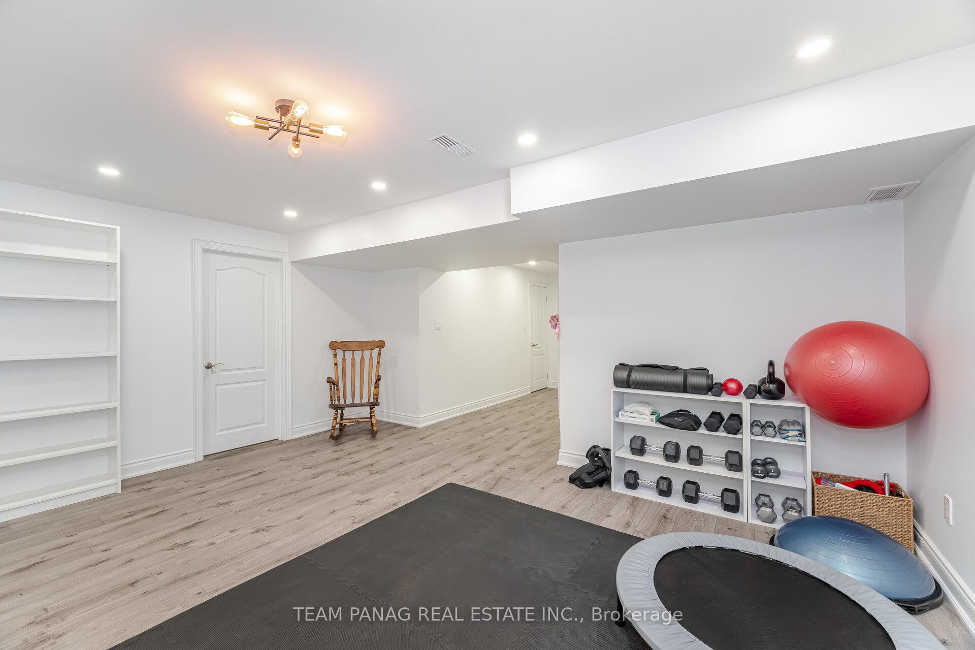 Photo 36 of 130 Torrey Pines Road, Vaughan, Kleinburg — HOMEH
