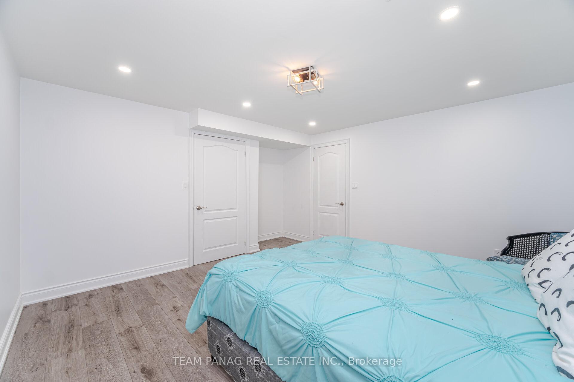 Photo 37 of 130 Torrey Pines Road, Vaughan, Kleinburg — HOMEH
