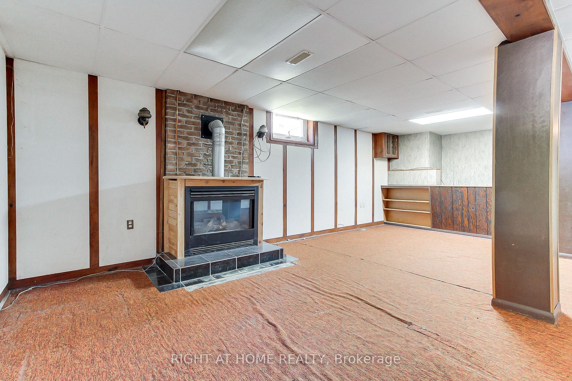 Photo 19 of 40 Kitimat Crescent, Aurora, Aurora Heights — HOMEH