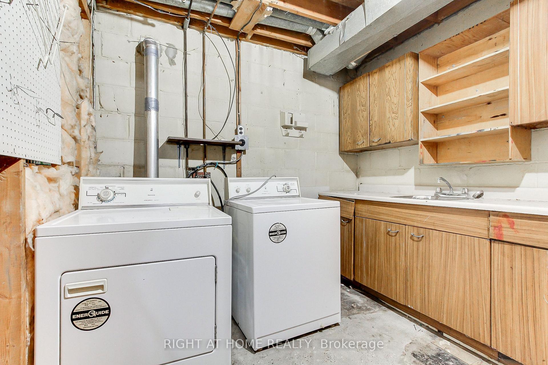 Photo 22 of 40 Kitimat Crescent, Aurora, Aurora Heights — HOMEH