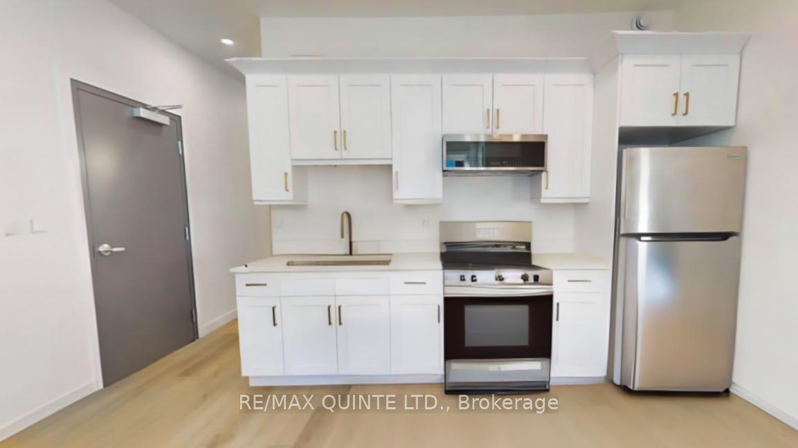 Photo 3 of Unit 1, 256 Coleman Street, Belleville, Belleville Ward — HOMEH