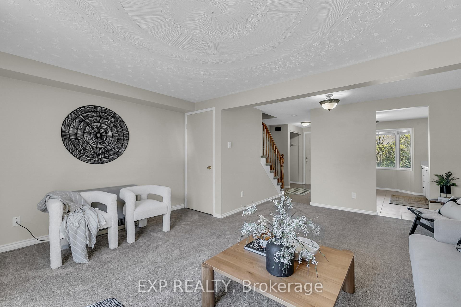 Photo 6 of 319 B Mayview Crescent, Waterloo — HOMEH