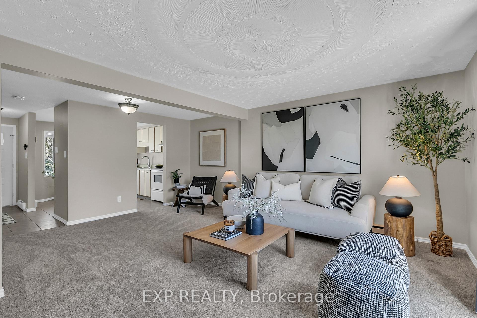 Photo 7 of 319 B Mayview Crescent, Waterloo — HOMEH