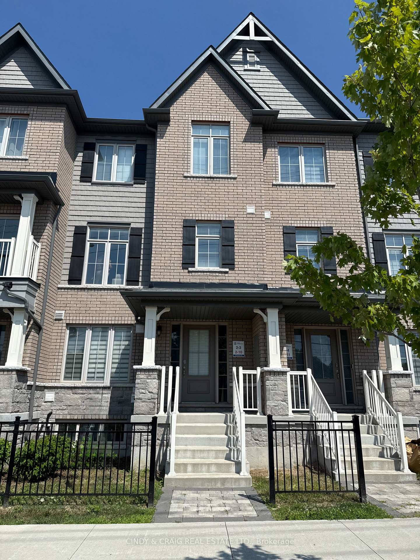 Photo 1 of 19 Porcelain Way, Whitby, Rolling Acres — HOMEH