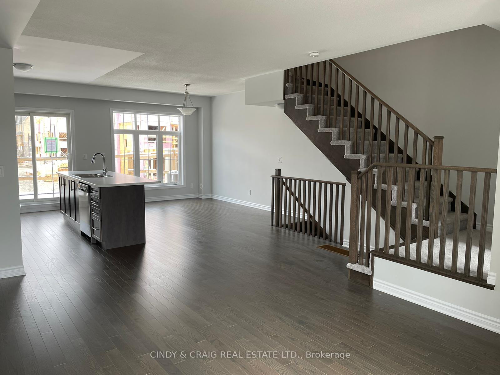 Photo 5 of 19 Porcelain Way, Whitby, Rolling Acres — HOMEH