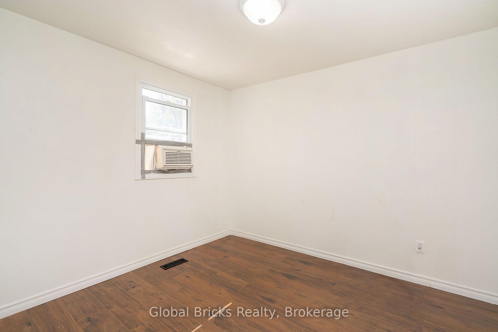 Photo 12 of 51 75th Street, Wasaga Beach — HOMEH