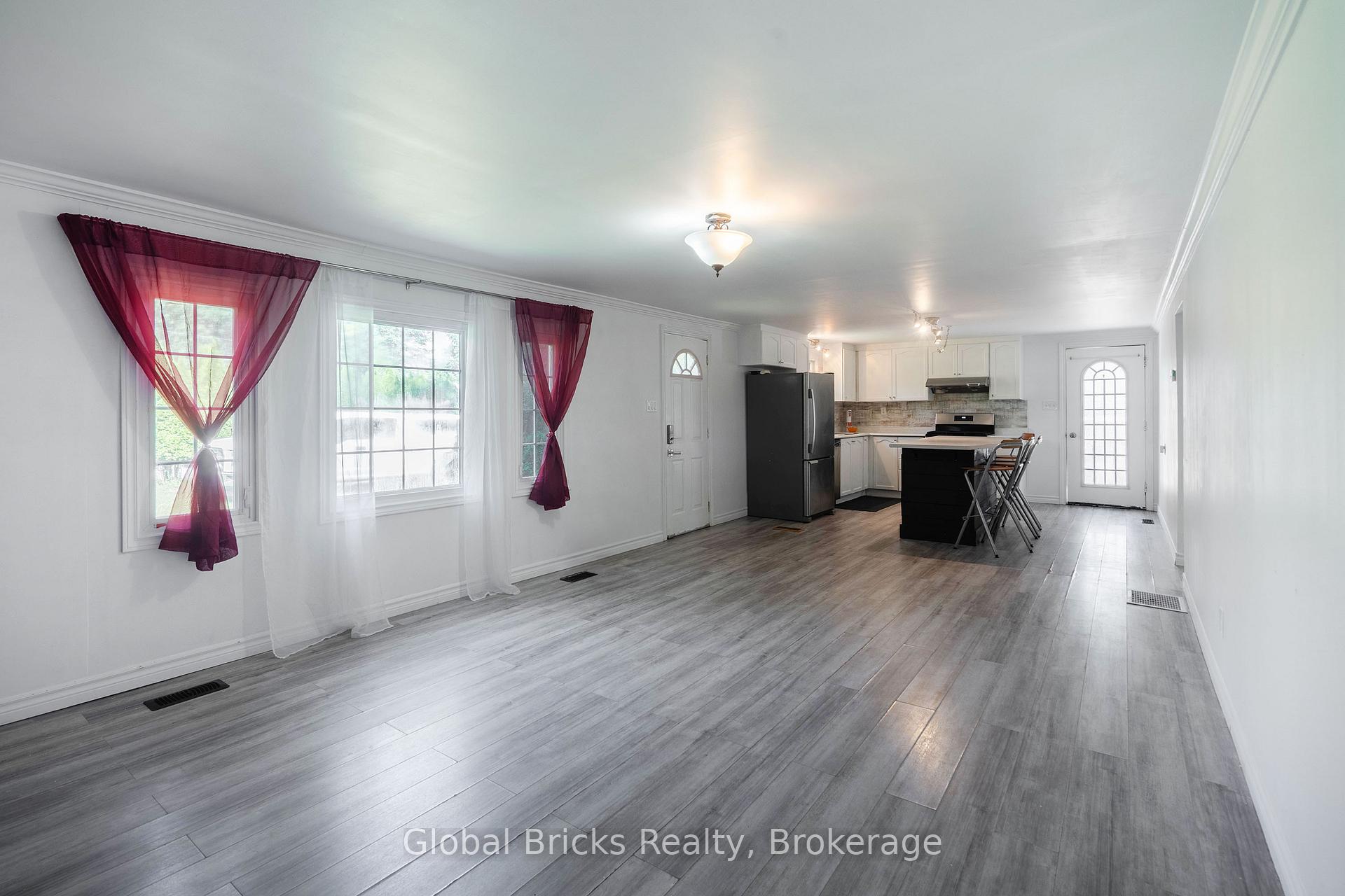 Photo 16 of 51 75th Street, Wasaga Beach — HOMEH