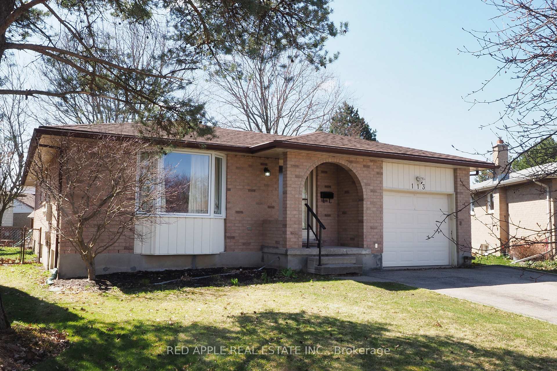 Front of 113 Deerberry Place