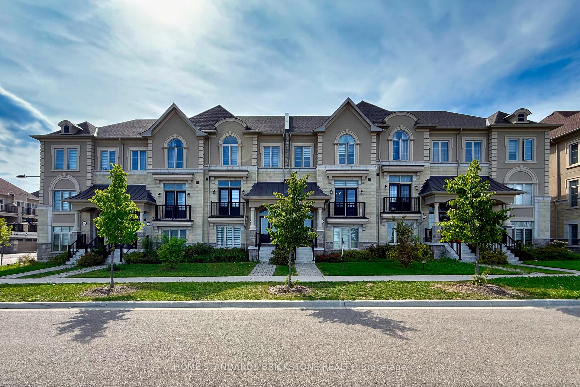 Photo 1 of 54 Campobello Street, Vaughan, Patterson — HOMEH