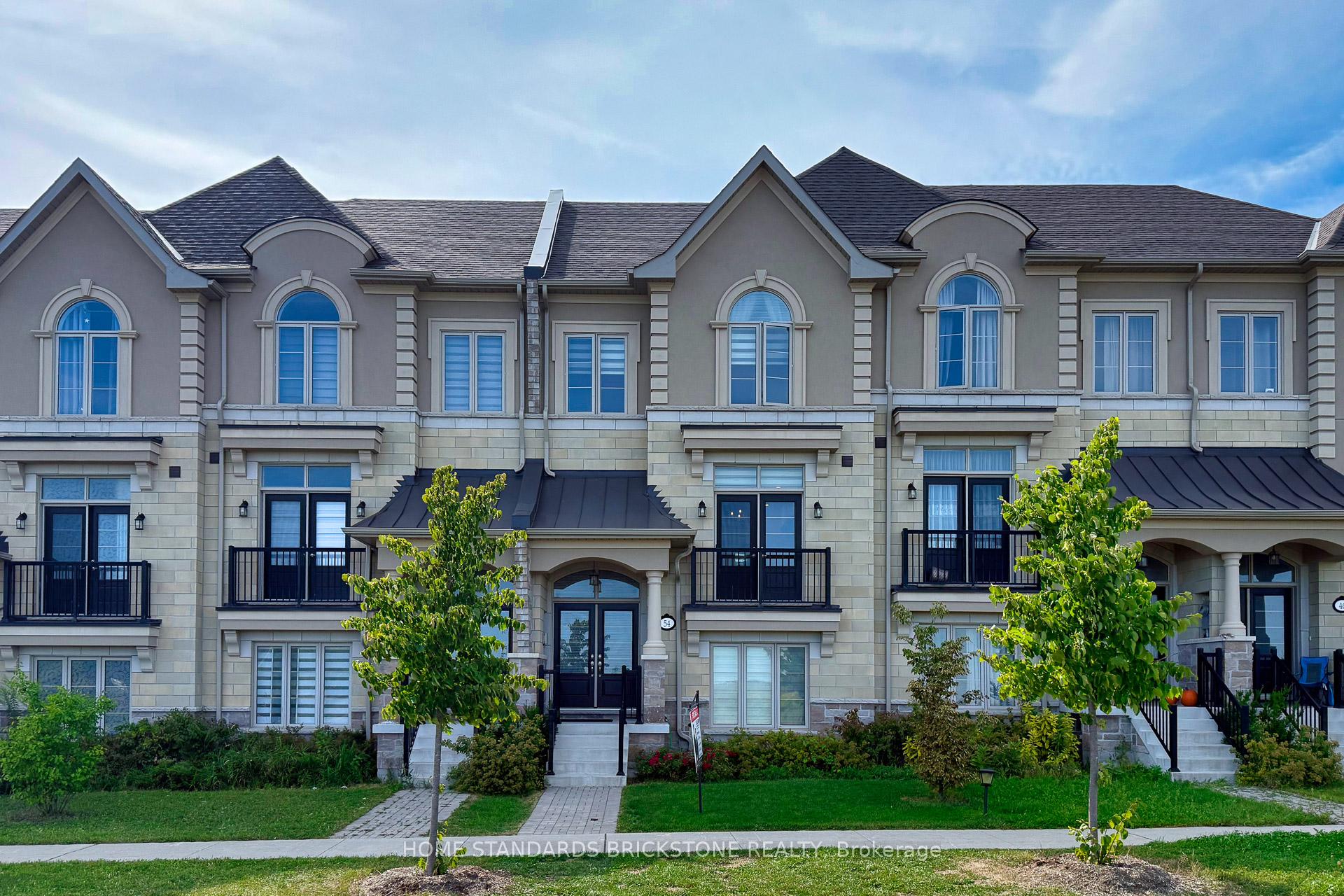 Photo 2 of 54 Campobello Street, Vaughan, Patterson — HOMEH