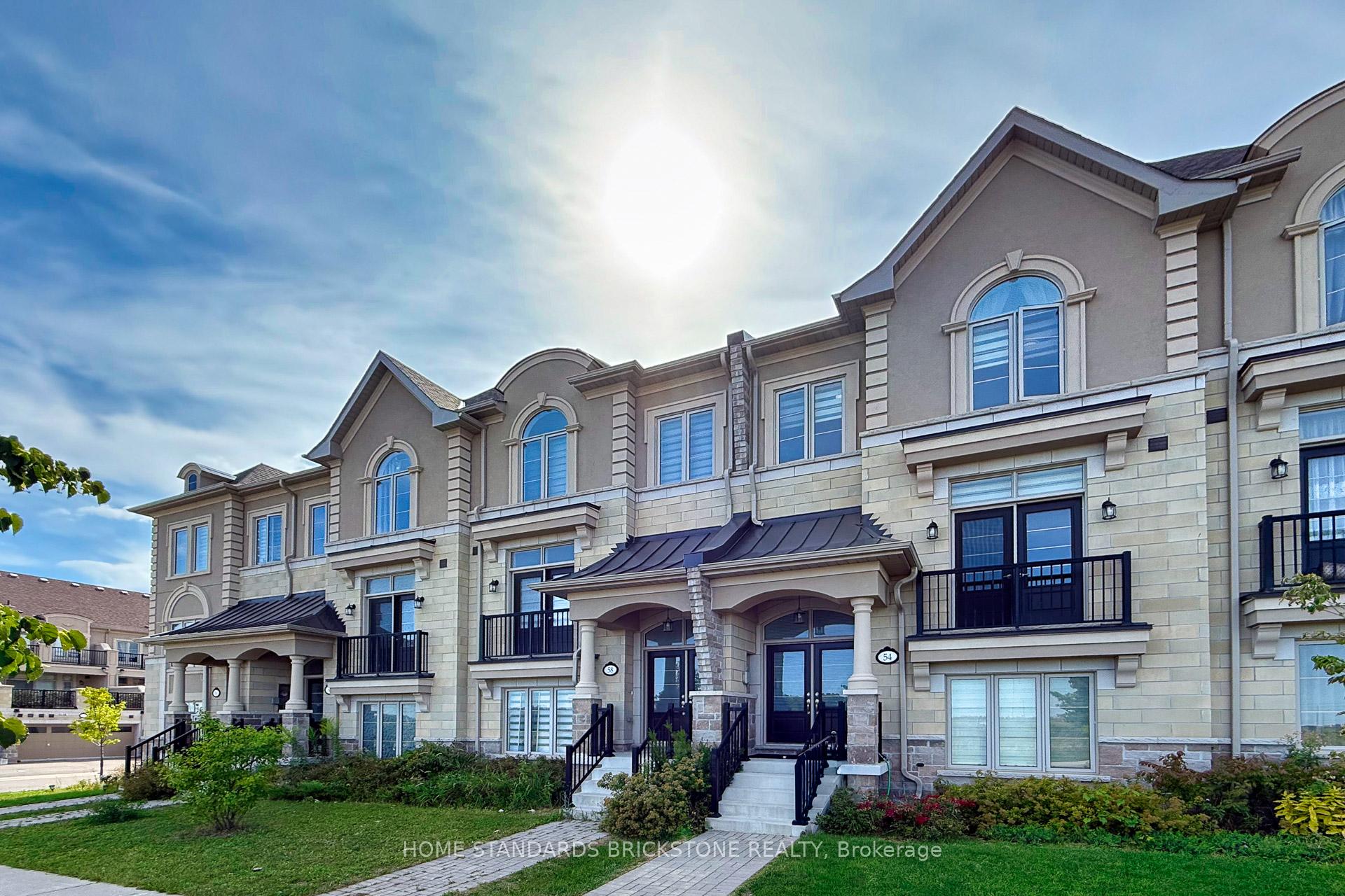 Photo 3 of 54 Campobello Street, Vaughan, Patterson — HOMEH