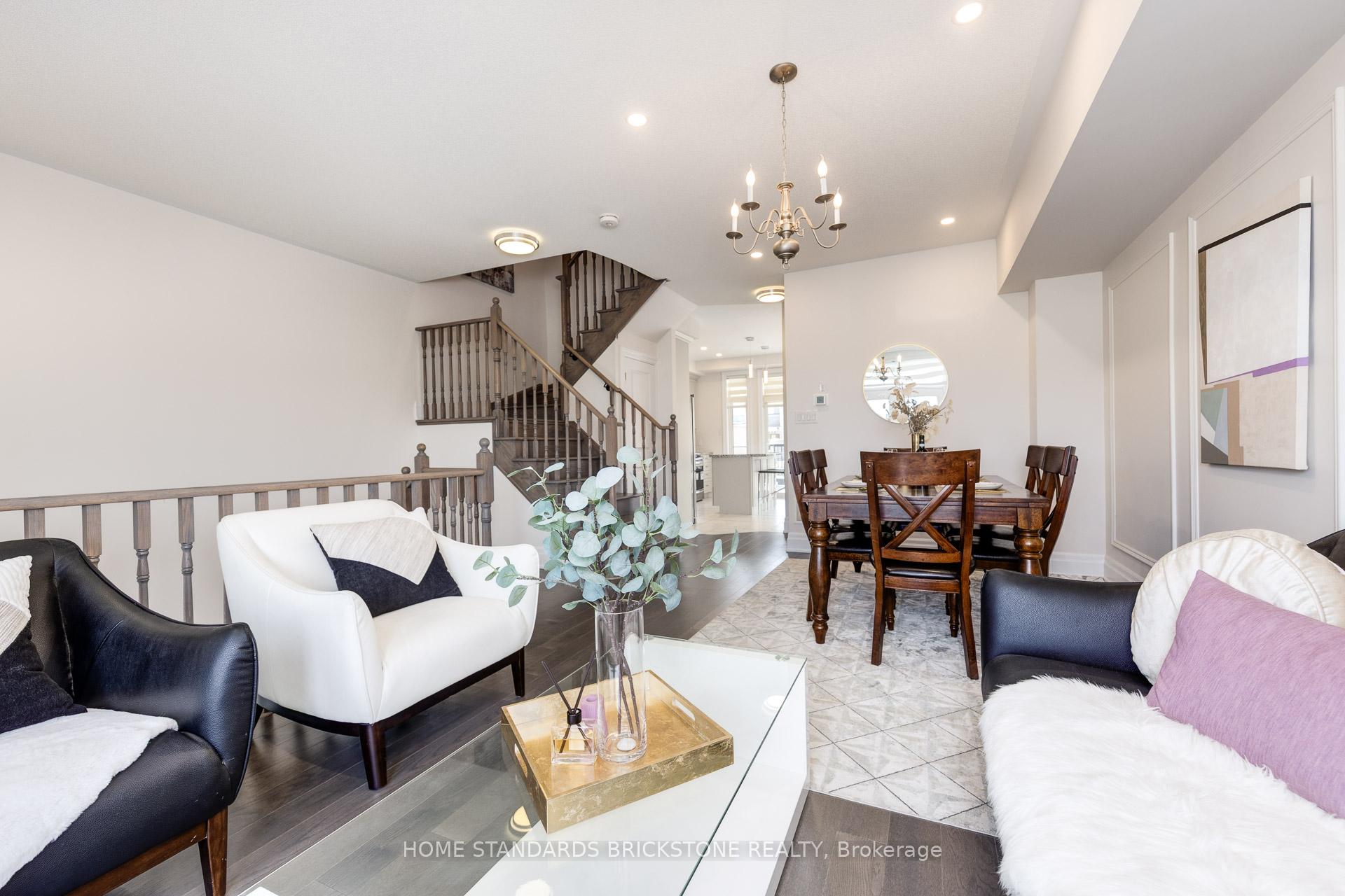 Photo 12 of 54 Campobello Street, Vaughan, Patterson — HOMEH