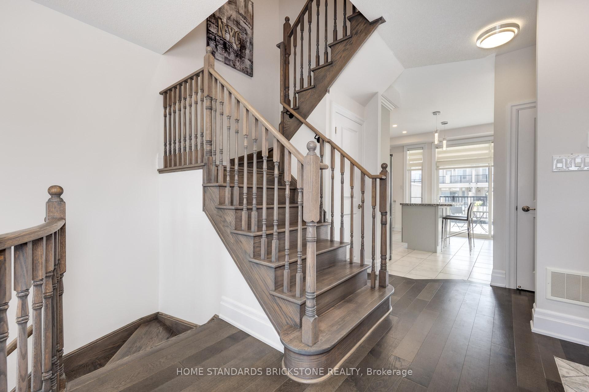 Photo 24 of 54 Campobello Street, Vaughan, Patterson — HOMEH