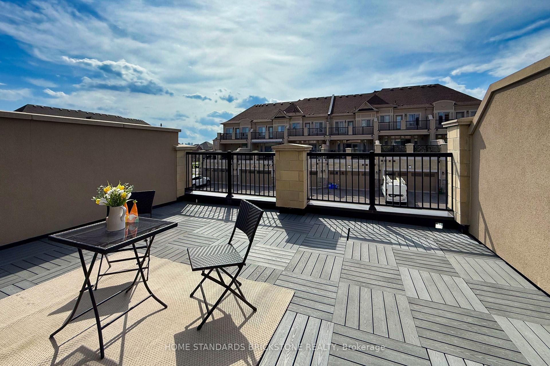 Photo 30 of 54 Campobello Street, Vaughan, Patterson — HOMEH
