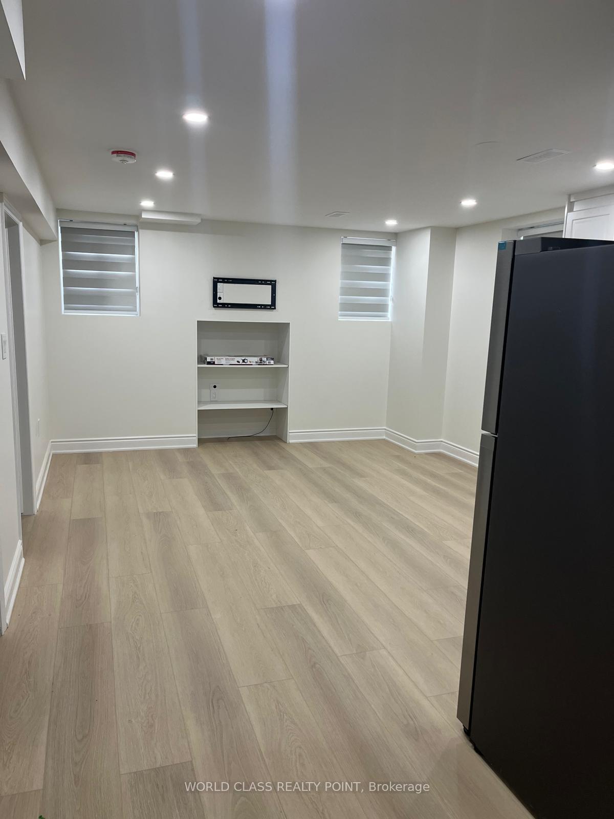 Photo 3 of Unit Basement, 157 Mcmichael Avenue, Vaughan, Kleinburg — HOMEH