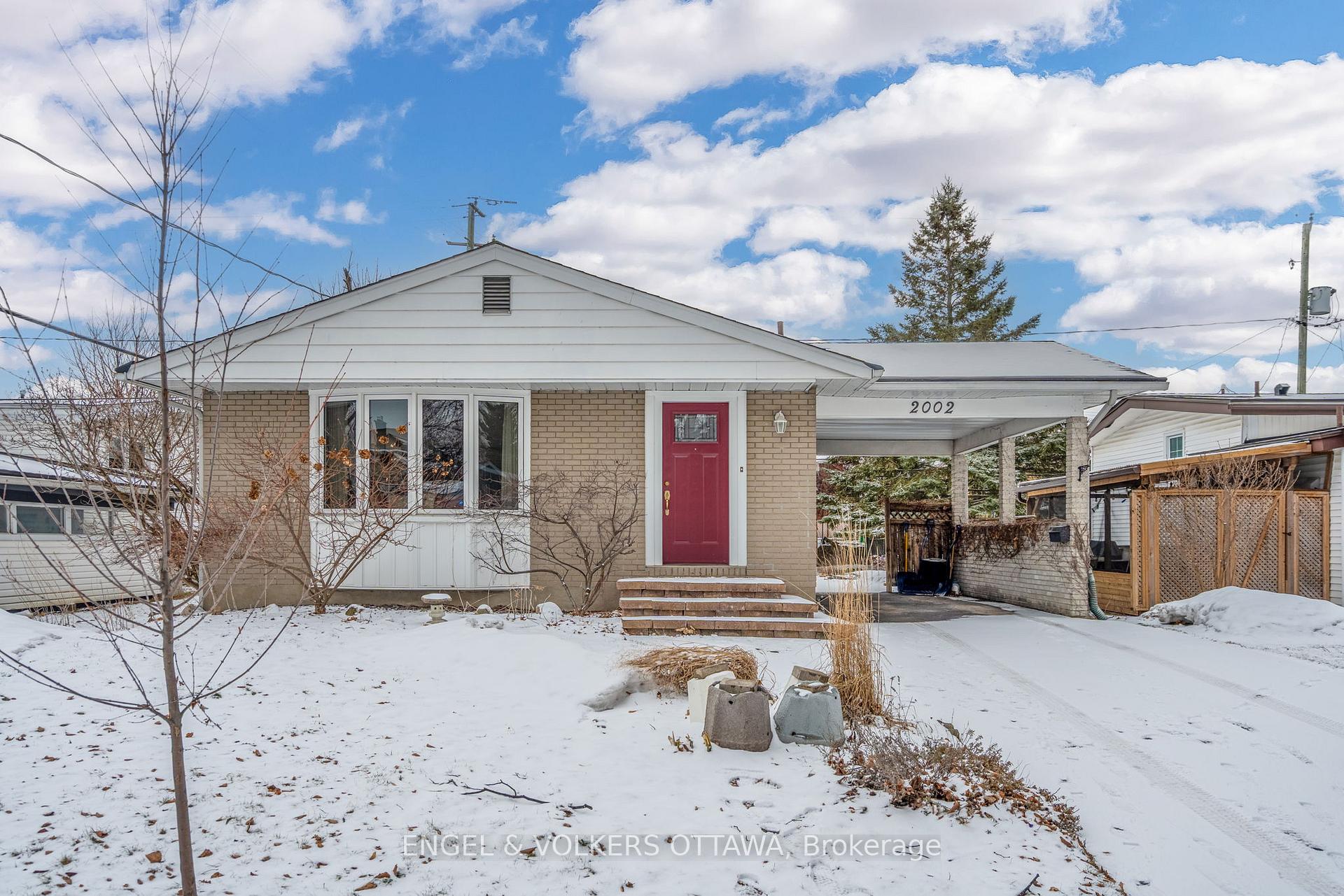Photo 1 of 2002 Michigan Avenue, Ottawa, Guildwood Estates - Urbandale Acres — HOMEH