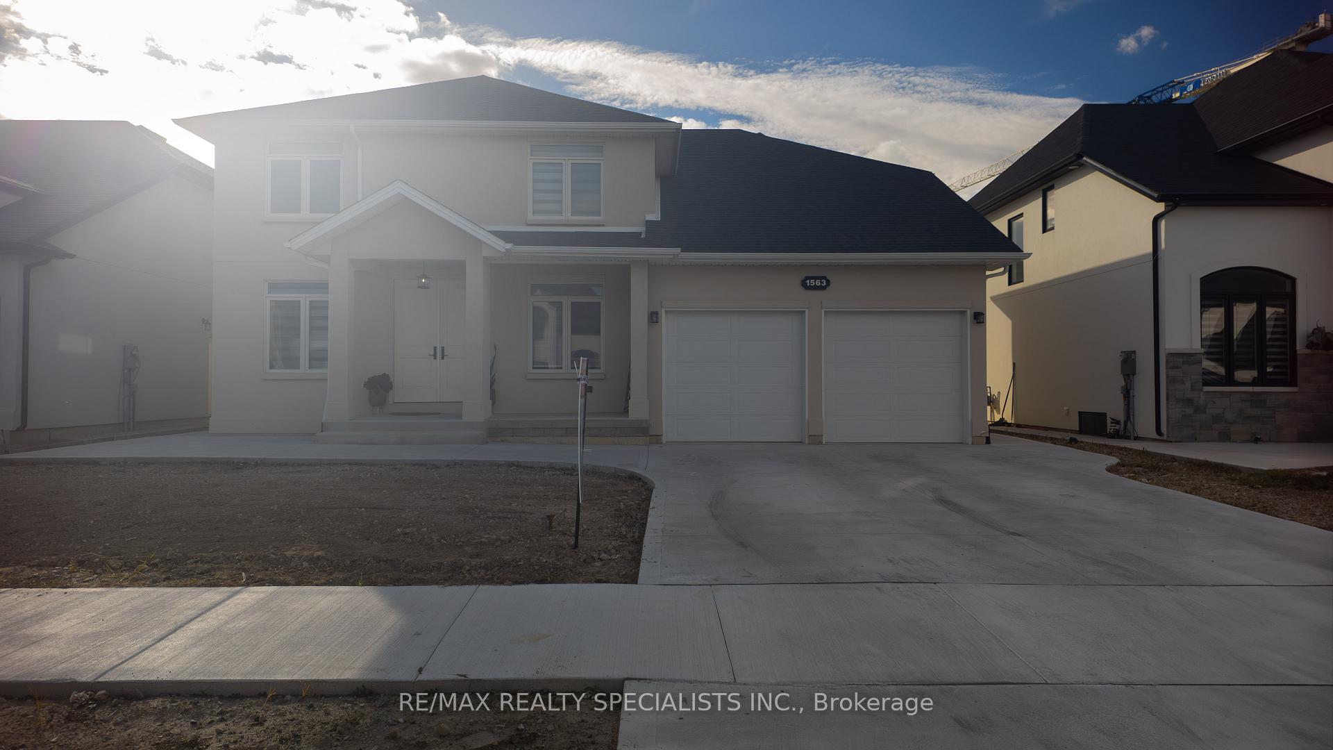 Photo 1 of 1563 Virtue Lane, Windsor — HOMEH