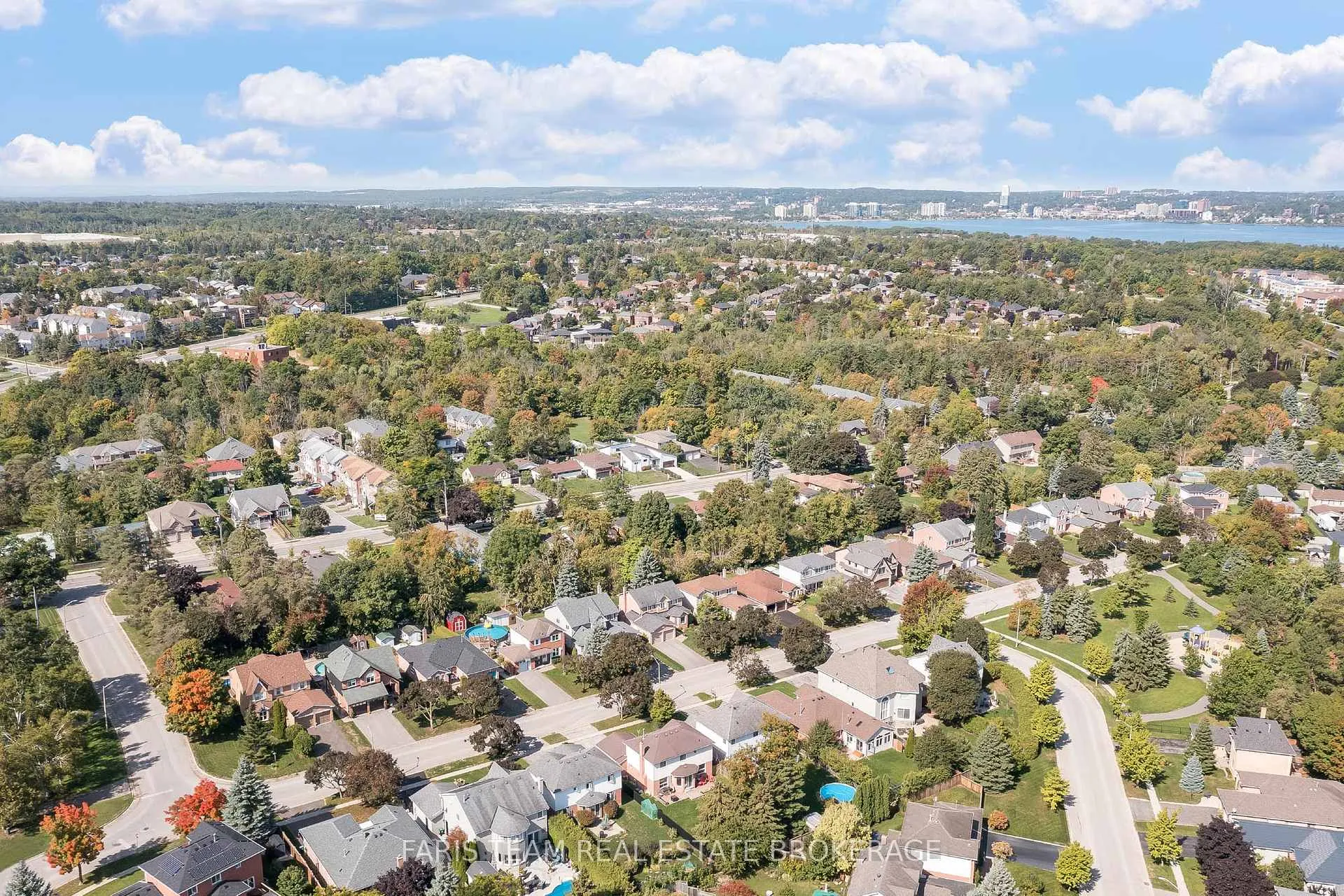 Photo 39 of 229 Cox Mill Road, Barrie, Painswick North — HOMEH